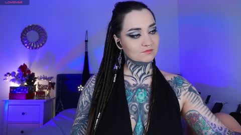 Ms. Sindel online show from 01-08-25, 01:20