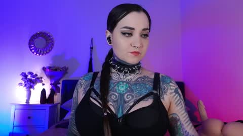 Ms. Sindel online show from 01-16-25, 01:25