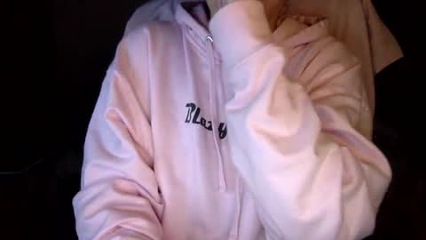 Sindra online show from 01-12-25, 01:32