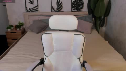 Snapshot of sindy_ortega chatting on 04-24-26, 12:57 Hi my name is Cindy Id love to see you on my stream. My schedule for the week 2 GMT 3am-9am MoTuFrSaSu online show from 04-24-26, 12:57