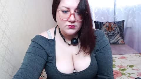 Snapshot of sindyjenice chatting on 01-23-25, 05:35 Angela online show from 01-23-25, 05:35