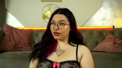 Snapshot of sinfull_angel chatting on 06-08-26, 04:46 sinfull angel online show from 06-08-26, 04:46