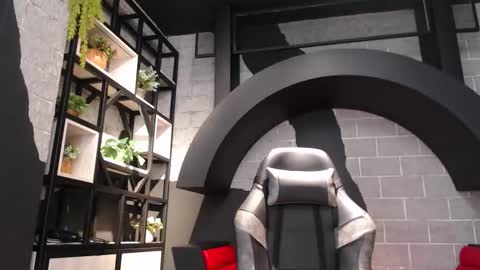 Snapshot of sinlickerr chatting on 02-13-26, 09:33 SinLickerr online show from 02-13-26, 09:33