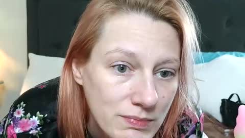 Snapshot of sinnamonstickxxx chatting on 01-20-25, 06:53 Sinnamon online show from 01-20-25, 06:53