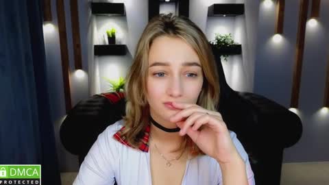 Sinty Noria online show from 12-24-24, 04:22