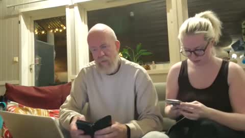 Sir Bacchus  Miss Essre online show from 01-05-26, 07:06