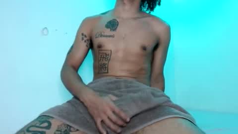 Snapshot of sir_black1 chatting on 12-10-24, 07:54 Sir black online show from 12-10-24, 07:54