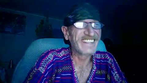 Snapshot of sir_cams_a_lot chatting on 11-13-25, 01:59 Sir cams online show from 11-13-25, 01:59