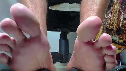 Snapshot of sir_kev66 chatting on 01-21-25, 03:15 only foot worshipers here online show from 01-21-25, 03:15