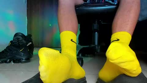 Snapshot of sir_kev66 chatting on 05-01-26, 06:40 only foot worshipers here online show from 05-01-26, 06:40