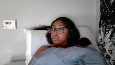 sireddesired_ online show from 04-08-26, 08:42