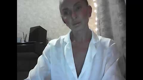 Snapshot of siren_voise chatting on 02-26-26, 01:43 siren_voise online show from 02-26-26, 01:43