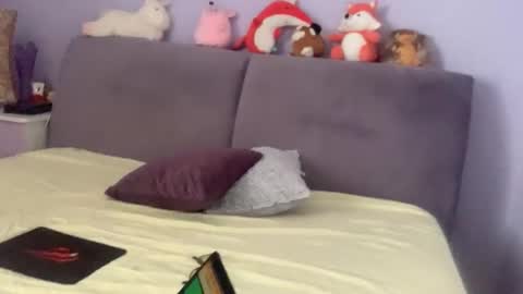 Snapshot of sirena2025 chatting on 09-13-25, 09:53 sirena2025 online show from 09-13-25, 09:53