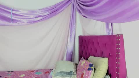 Sirena Fuentes online show from 10-15-25, 09:59