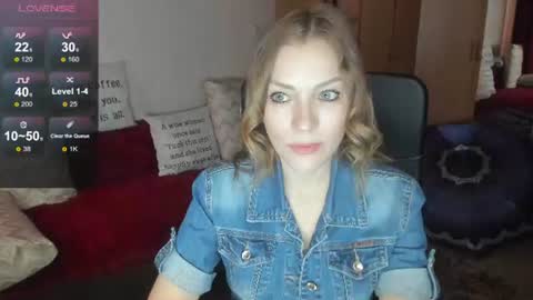 Snapshot of sirenasilk chatting on 06-26-26, 09:14 sirenasilk online show from 06-26-26, 09:14