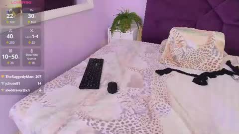 Snapshot of sirenyrouss chatting on 07-03-26, 08:10 sirenyrouss online show from 07-03-26, 08:10