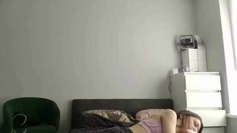 Snapshot of sisiwet19 chatting on 04-10-26, 09:25 sisiwet19 online show from 04-10-26, 09:25