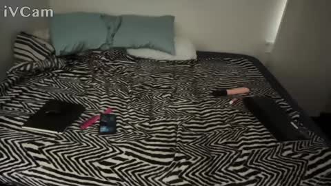 Snapshot of sissy_claire_lebleezy chatting on 10-02-25, 12:01 sissy slut online show from 10-02-25, 12:01