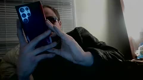 Snapshot of sitonmywhitecock chatting on 03-11-26, 11:33 love2cum online show from 03-11-26, 11:33