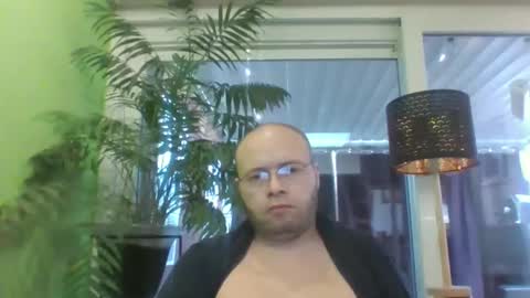 Snapshot of sixten113 chatting on 02-13-26, 08:10 sixten113 online show from 02-13-26, 08:10