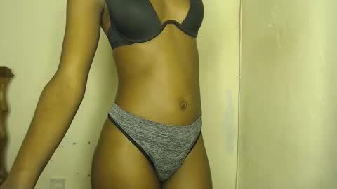 sizzly_ass online show from 04-04-26, 11:40