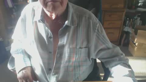 Snapshot of sjbottomboi chatting on 12-30-24, 11:28 sjbottomboi online show from 12-30-24, 11:28