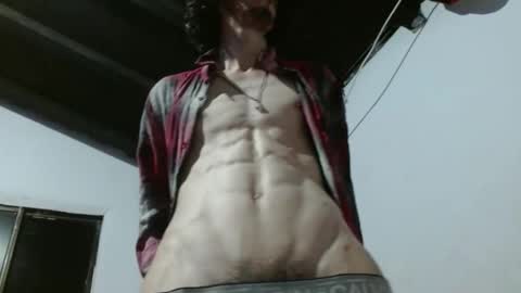 Snapshot of sk8sir chatting on 06-10-26, 06:51 sk8sir online show from 06-10-26, 06:51