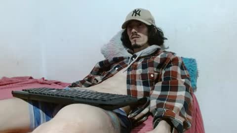 Snapshot of sk8sir chatting on 07-14-26, 02:05 sk8sir online show from 07-14-26, 02:05