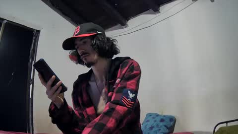 Snapshot of sk8sir chatting on 07-30-26, 12:15 sk8sir online show from 07-30-26, 12:15