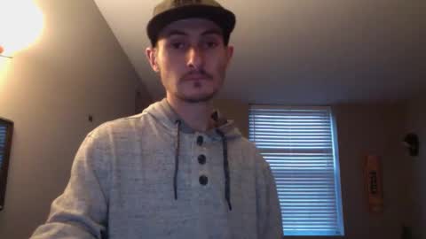 Snapshot of sk8ter_v2 chatting on 12-01-24, 09:04 Christopher online show from 12-01-24, 09:04