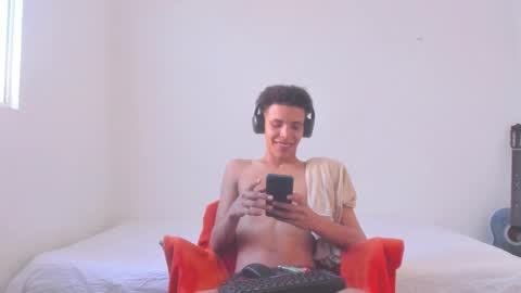 skady_coronado online show from 01-11-25, 09:57