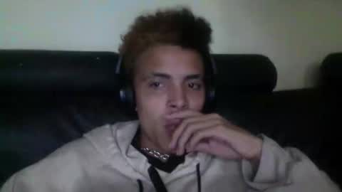 skady_coronado online show from 02-10-25, 02:52