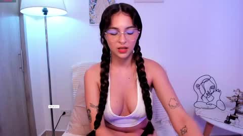 Snapshot of skeeter_cb chatting on 05-06-26, 04:56 Skeete CHRISTMAS SHOW THIS DECEMBER 24 CHECK OUT MY AMAZON LIST AND MAKE ME HAPPY online show from 05-06-26, 04:56
