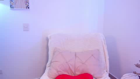 Snapshot of skeeter_cb chatting on 05-11-26, 04:48 Skeete CHRISTMAS SHOW THIS DECEMBER 24 CHECK OUT MY AMAZON LIST AND MAKE ME HAPPY online show from 05-11-26, 04:48