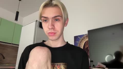 Snapshot of skibatryanka chatting on 07-07-26, 10:47 SKIBA online show from 07-07-26, 10:47