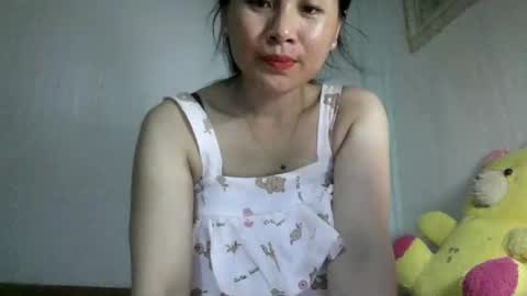 Snapshot of skie1111 chatting on 05-17-26, 04:10 Shie online show from 05-17-26, 04:10