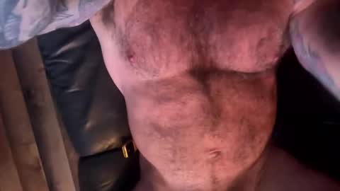 Snapshot of skimaskedbeef chatting on 05-24-26, 05:34 BEEF online show from 05-24-26, 05:34