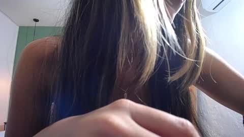 skinny_hottie18 online show from 01-19-25, 04:36