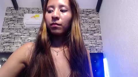 skinny_hottie18 online show from 02-28-25, 09:01
