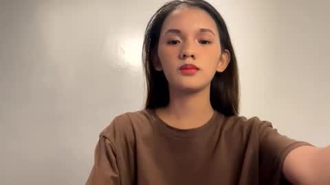 Skinny Liya online show from 04-23-26, 08:46