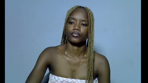 Snapshot of skinnybeauty1 chatting on 04-03-26, 05:22 Linda independent model online show from 04-03-26, 05:22