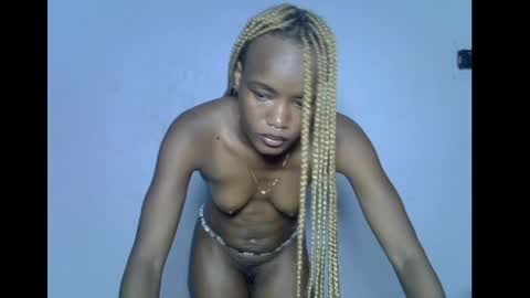 Snapshot of skinnybeauty1 chatting on 04-11-26, 06:23 Linda independent model online show from 04-11-26, 06:23