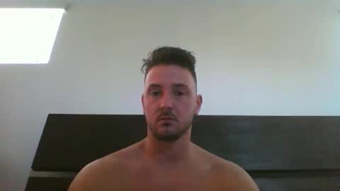skinnyguylongdick1 online show from 10-19-25, 08:42