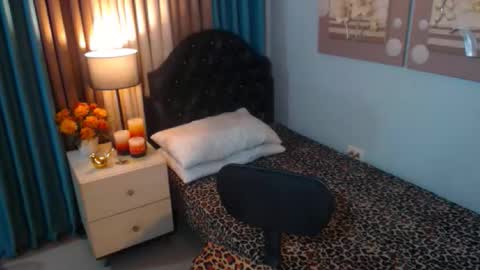 NICOLE online show from 02-09-26, 12:03