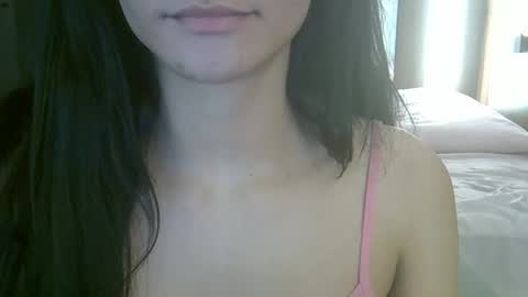Snapshot of skinnykittencam chatting on 04-18-26, 03:43 skinnykittencam online show from 04-18-26, 03:43