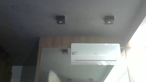 Snapshot of skinnykittencam chatting on 04-20-26, 11:39 skinnykittencam online show from 04-20-26, 11:39