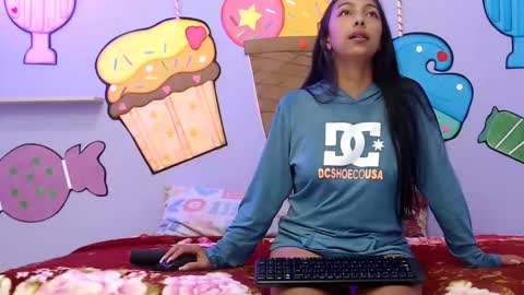 Snapshot of skinnysexzara18 chatting on 02-26-26, 01:48 zarfa online show from 02-26-26, 01:48