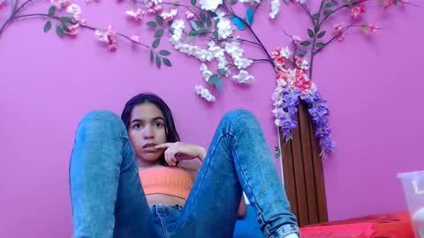 sofia online show from 09-10-25, 01:11