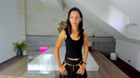 Julia online show from 09-15-25, 04:23