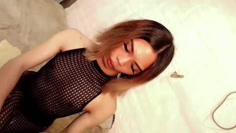 skinnytrans69 online show from 04-11-26, 05:17